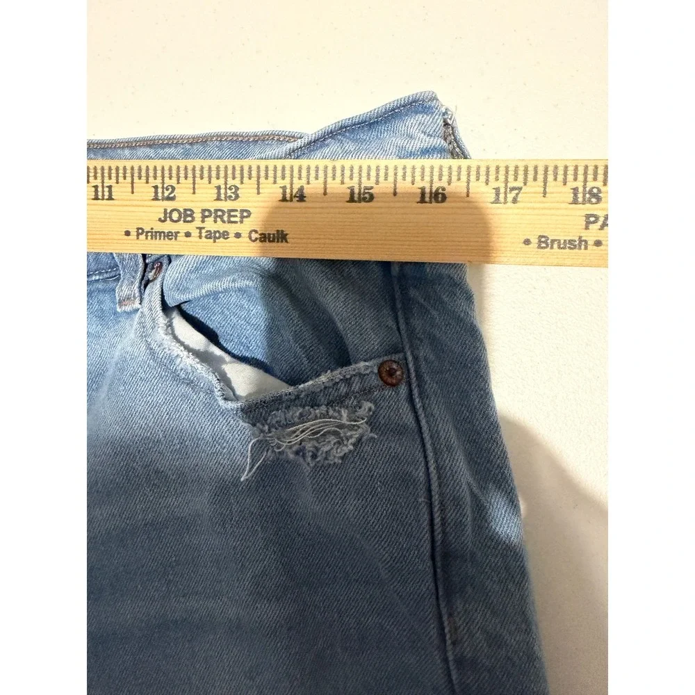 American Eagle Split Hem Straight Leg Jeans Light Wash Distressed Denim 28